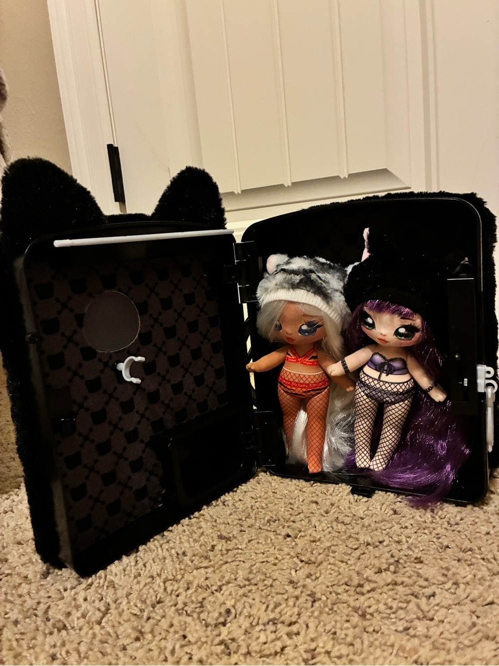 Na! Na! Na! Surprise 2-in-1 Fashion Doll and Plush Purse Lot